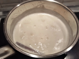 Quinoa dulce con leche de almendras